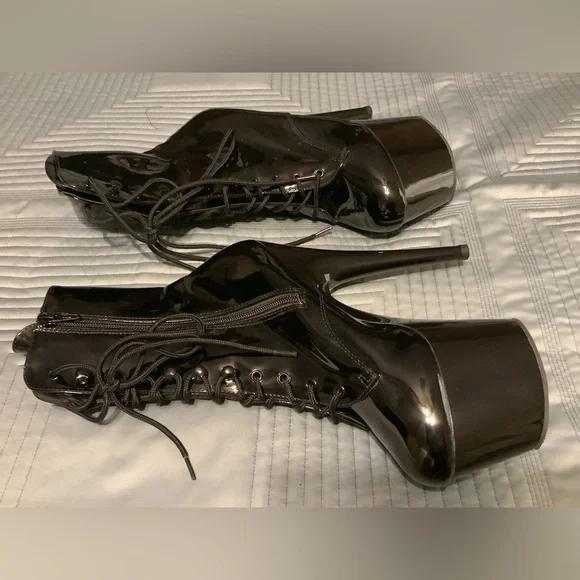 Pleaser Patent Leather 7 inch Booties - Picture 6 of 9